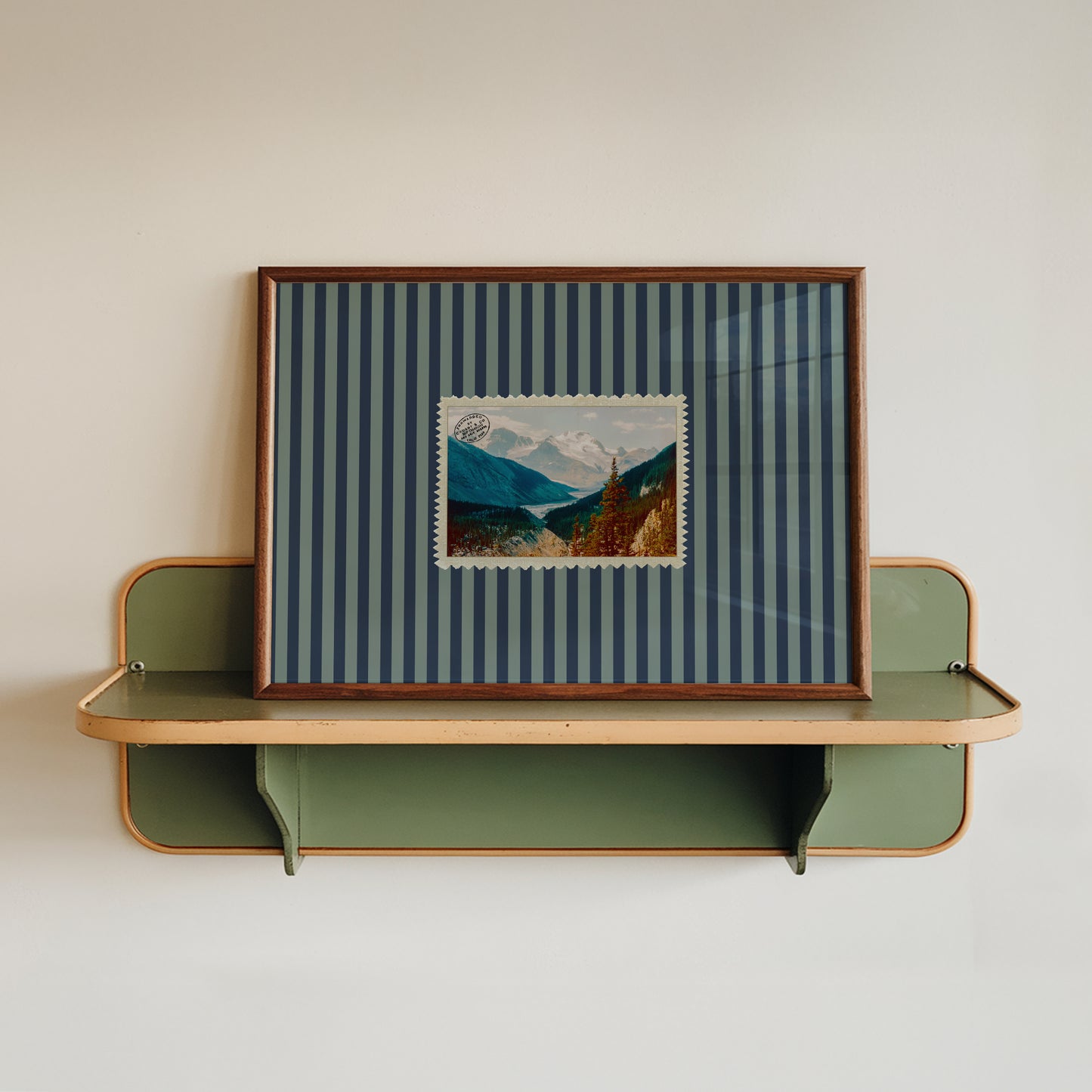 Canada Striped Print