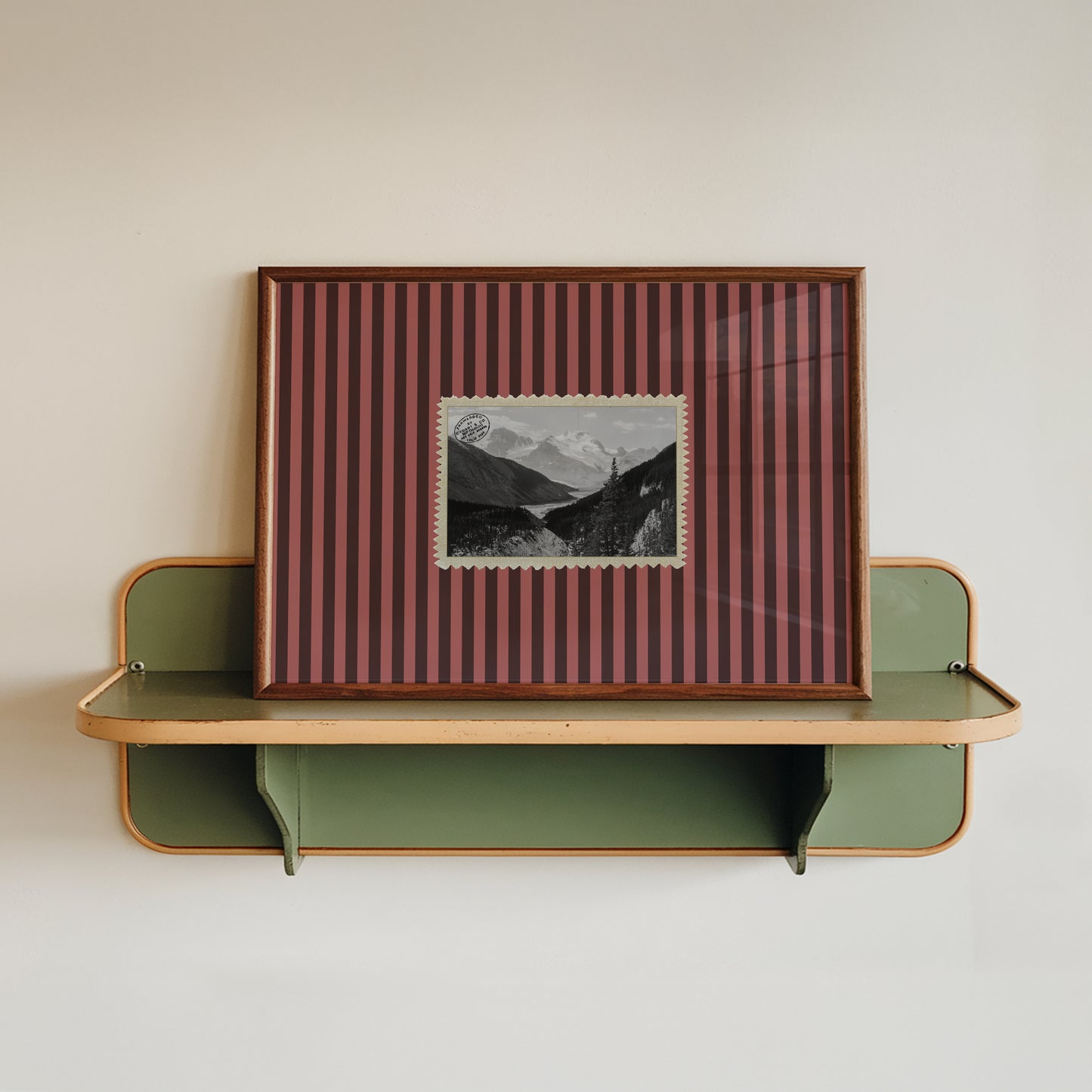 Canada Striped Print