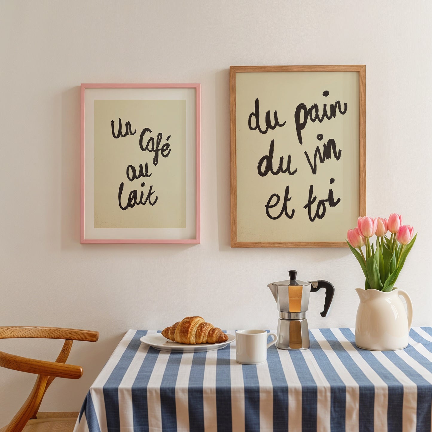 Un Café Au Lait Handwritten Print